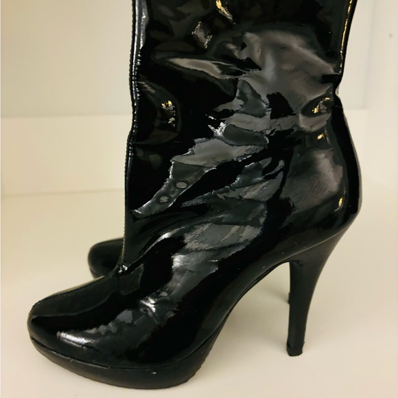 Gabrielle Rocha black patent leather boots size 5 - Picture 3 of 5